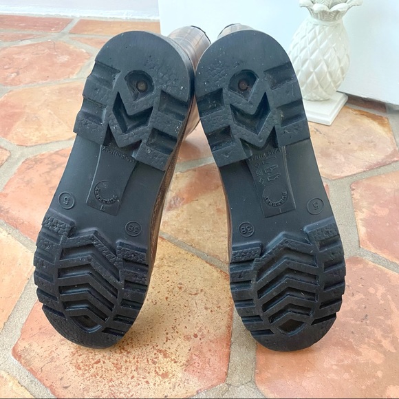 Burberry Nova Check Rain Boots - Picture 7 of 7